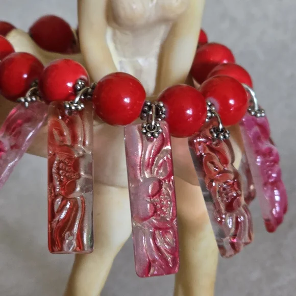 Red Beaded Bracelet w/ Red Marbled, Carved Glass Dangles & Siver Spacers - Picture 2 of 3